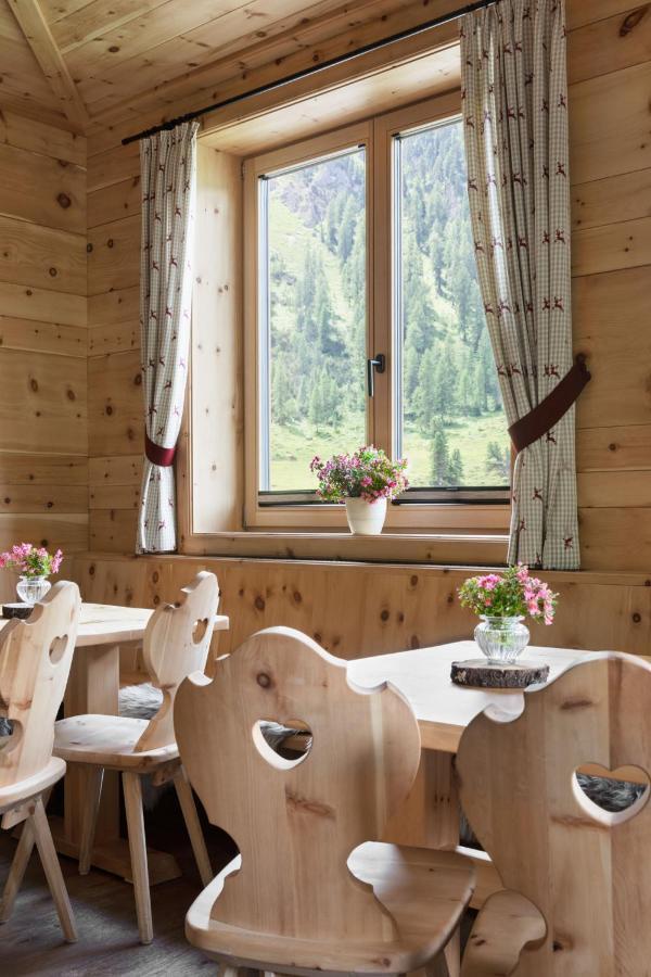 Berggasthaus Hoellensteinhuette Hotel Tux Exterior photo